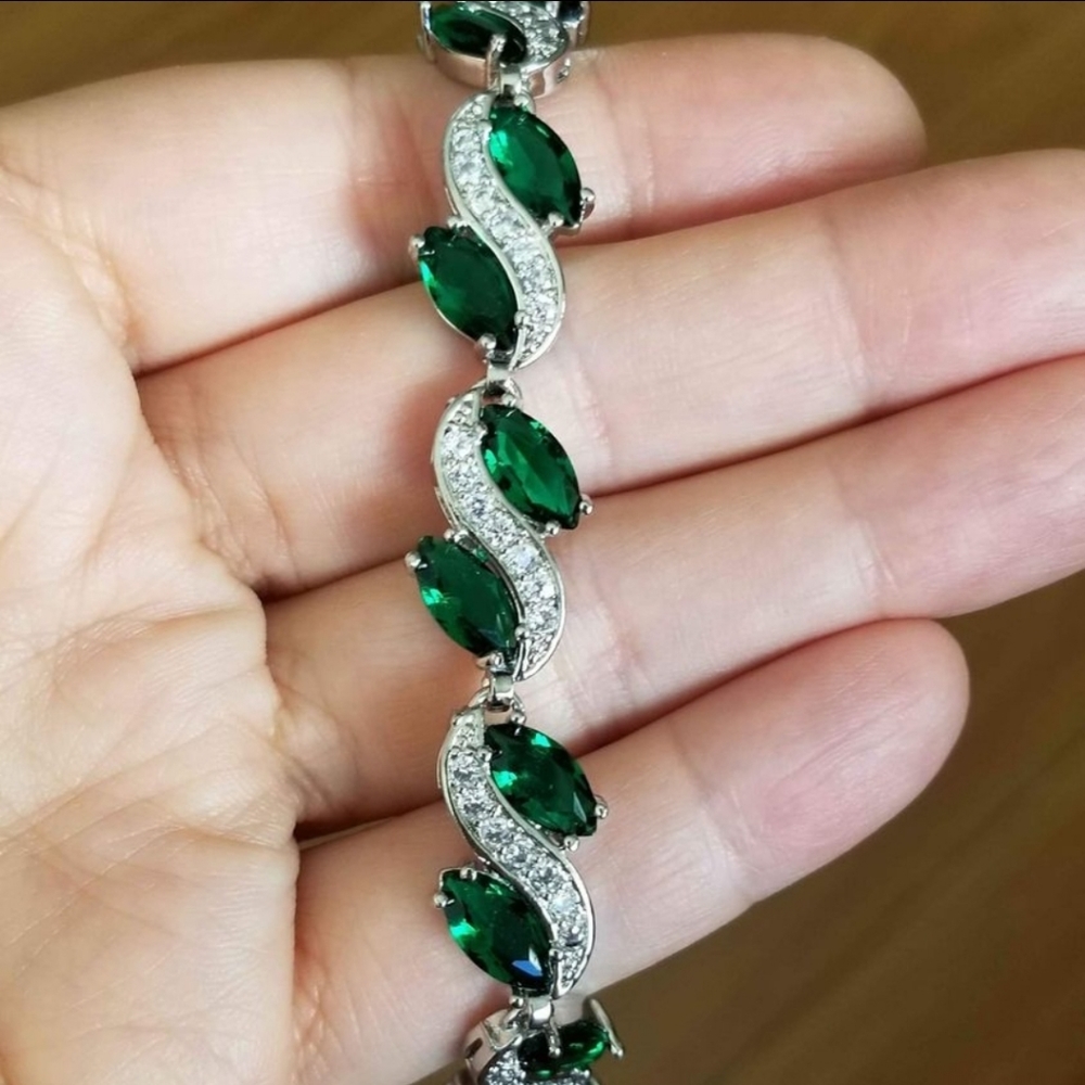 New 925 Silver Marquise Cut   Emerald Diamond Bracelet with Extention - Picture 7 of 8
